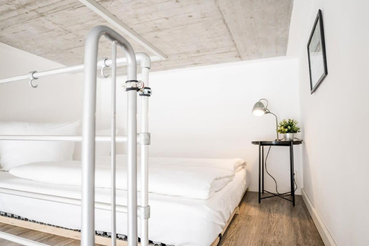 Industrial Loft In Berlin Mitte Apartment Exterior photo