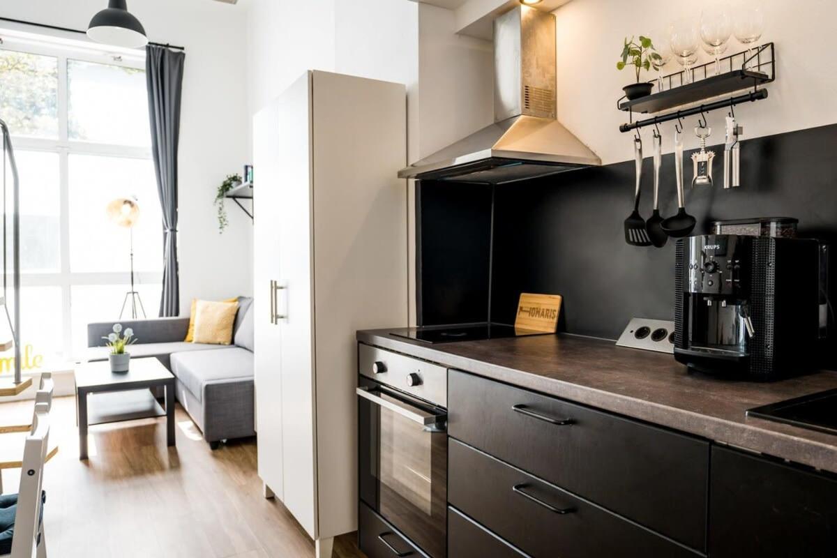 Industrial Loft In Berlin Mitte Apartment Exterior photo